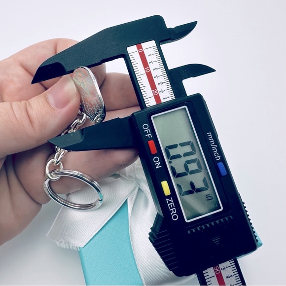 RARE Tiffany & Co. Blue Enamel Wavy Notes Charm Keychain in Sterling Silver - Picture 10 of 10